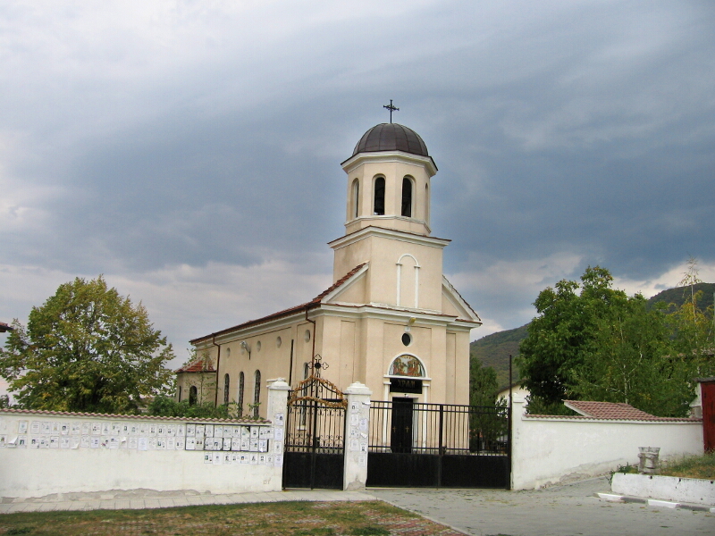 Православният храм "Успение Богородично"