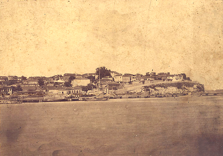 Изглед на града с нос Варна, 1882 г. (вече ги няма минаретата на джамиите)