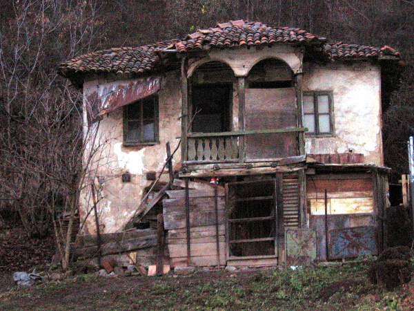 Стара къща в Студена