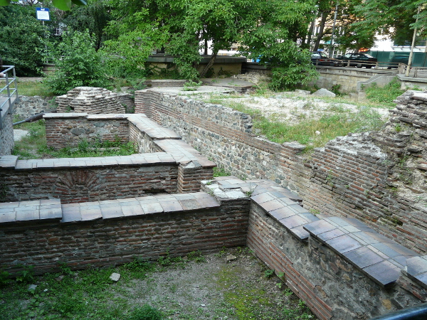 Крепостната стена на древна Сердика